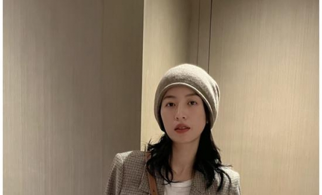 天气骤冷帽子成为凹造型必备 女明星是懂保暖的