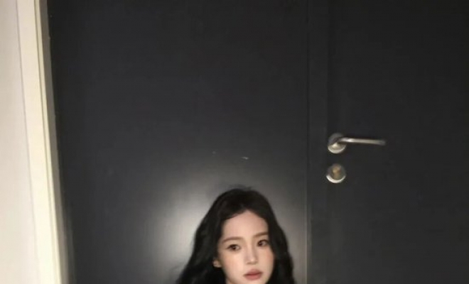 这个秋天的时尚单品，居然是脚上“皱巴巴”的靴子？