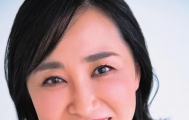 如何看起来更年轻？用化妆将烦恼的肌肤问题全部隐藏！妆容