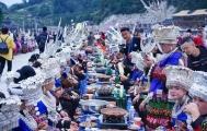 一年一度贵州苗年要来了 万人巡游芦笙舞长桌宴…